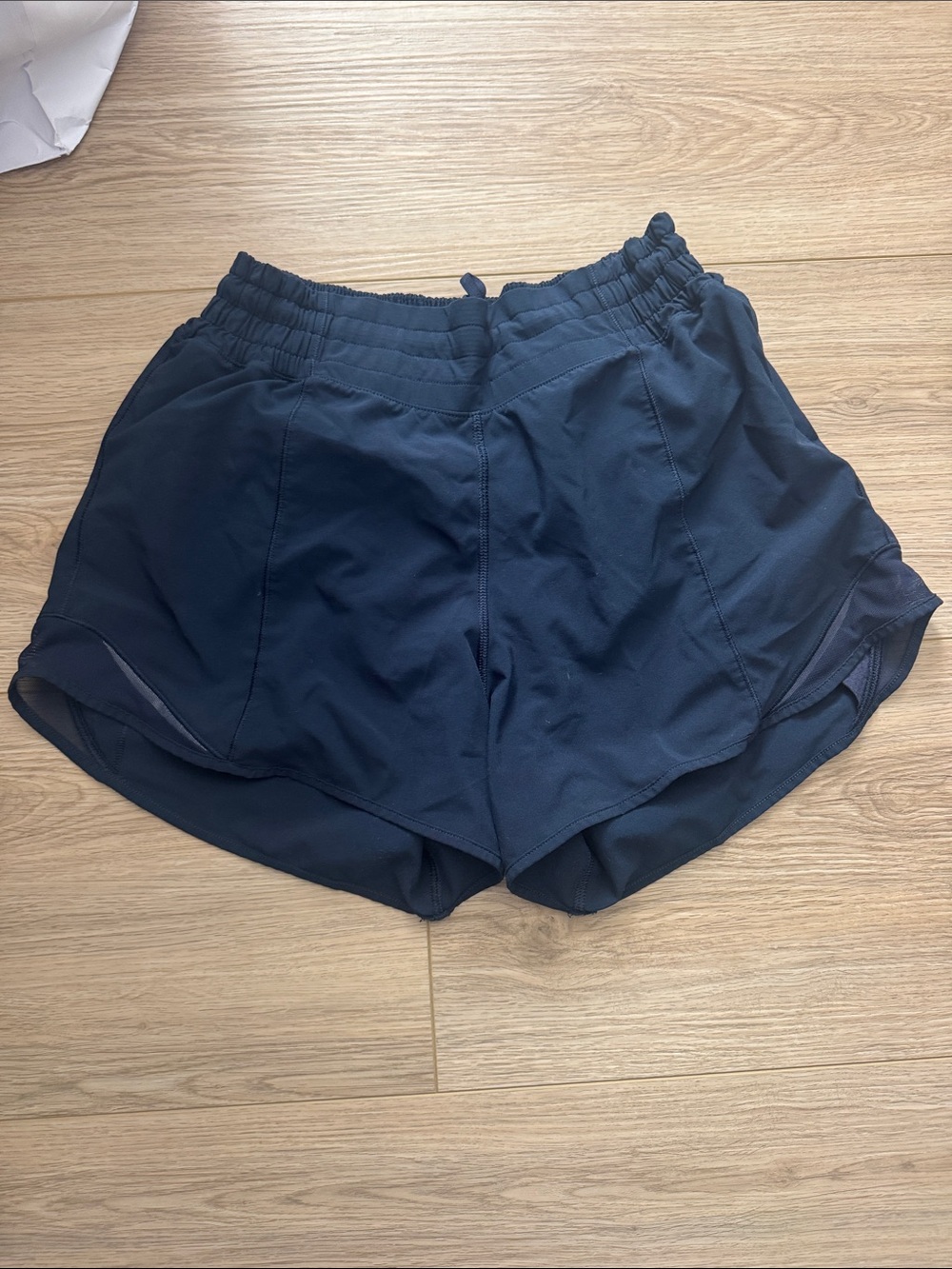 Lululemon hotty hot shorts  size 4 4in length